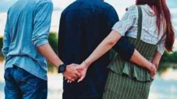 What Woman tells to her husband as she Accidentally Films Her Affair