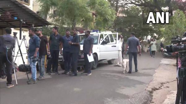 Ahead of Assembly election results today, Security outside Karnataka CM Basavaraj Bommais residence in Hubballi 