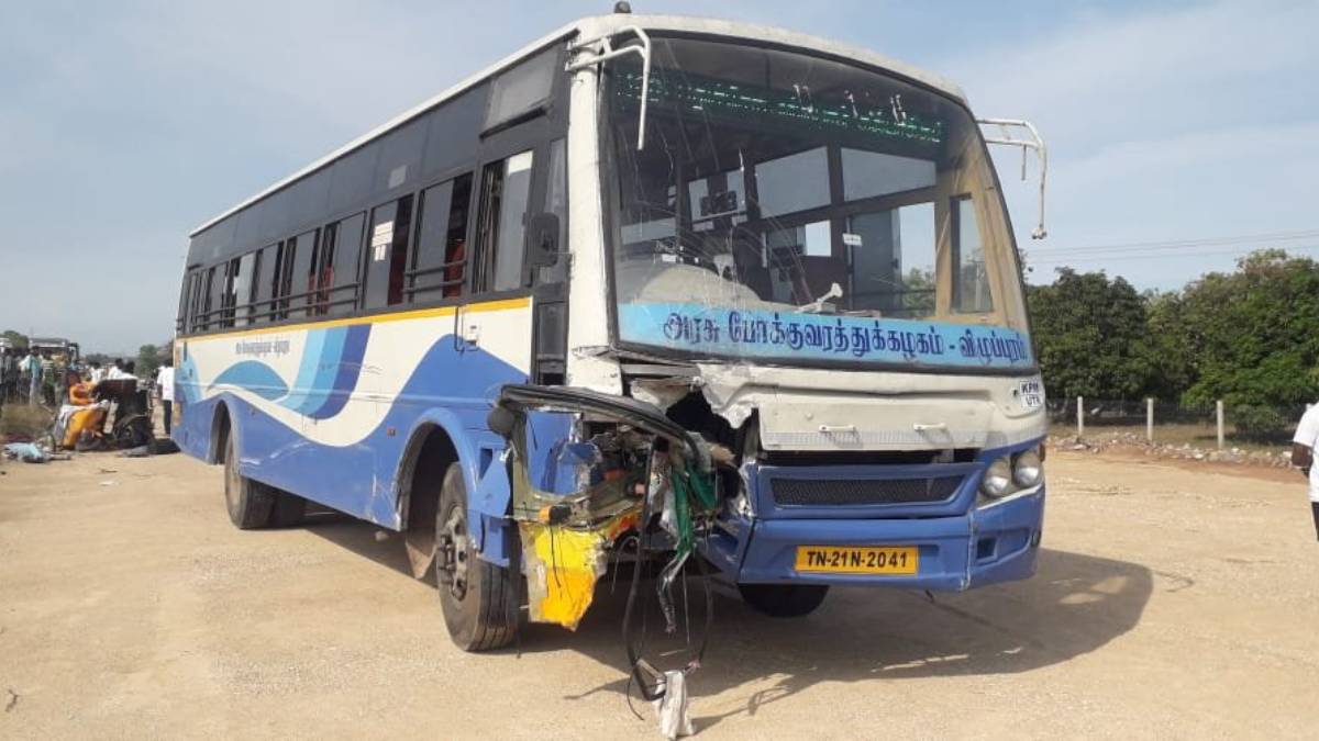6 killed in accident between Government Bus and Auto in Mamallapuram 6 killed in accident between Government Bus and Auto in Mamallapuram