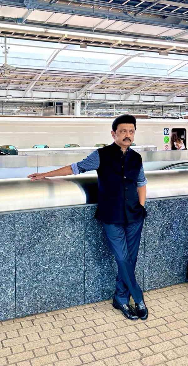  TN Chief minister Stalin travels in bullet train in Japan from Osaka to tokyo