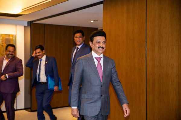 CEOs of Sembcorp and CapitaLand are keen to invest in Tamil Nadu CEOs of Sembcorp and CapitaLand are keen to invest in Tamil Nadu