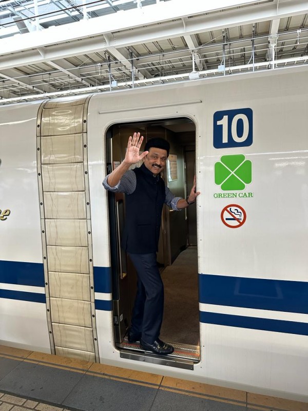  Why is Tamil Nadu CM Stalin pulling the legs of Vande Bharat train Japan and Why did he go to Osaka? 