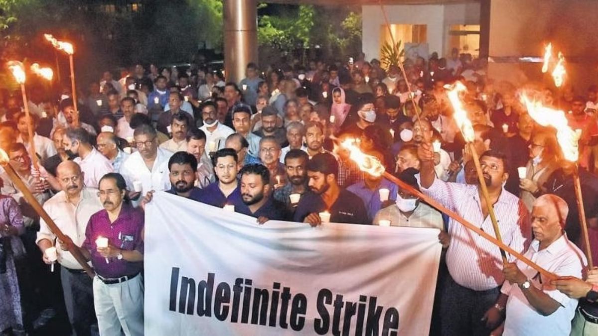 kottarakkara doctor stabbed : Why not close government hospitals? kerala High Court question 