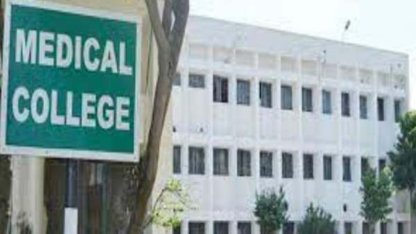 Seeman condemns the central government decision to hold a counseling for medical colleges in Tamil Nadu