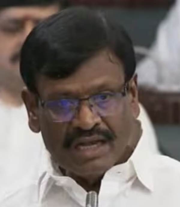 What aiadmk CTR Nirmal kumar tweet about ex minister avadi nasar? 