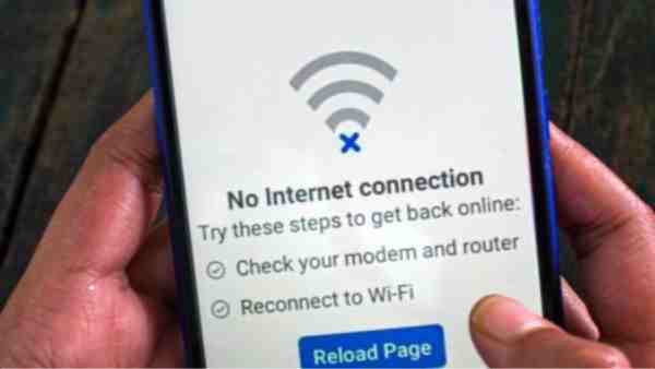 Voilence in Manipur- government suspended mobile internet for the next five day 
