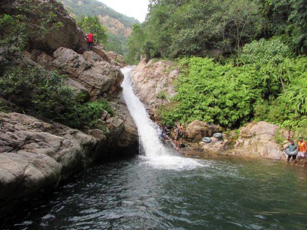 how 3 Chennai youths died who went to bathe in the andhra nagalapuram bhupatieswara kone falls? 