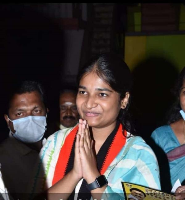 DMK Young councilor loses her post as Coimbatore Corporation councilor