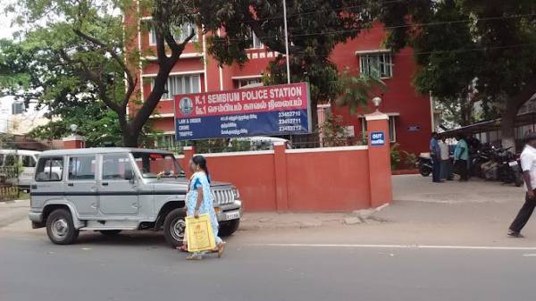 Chennai : A police constable has been suspended for sending an indecent message to women Chennai : A police constable has been suspended for sending an indecent message to women