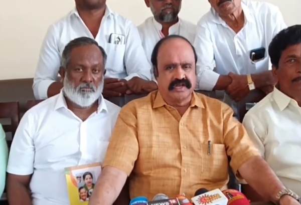 What did OPS supporters Pugazhendhi say against Edappadi Palaniswami? 