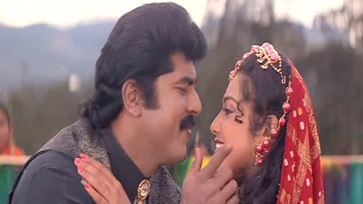 Actor Sarathkumar has shared his experiences while acting in Nattamai with Meena 