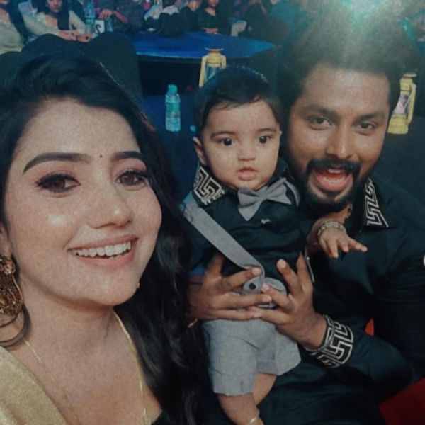 Kayal serial actress Abhinavya along with her son attended the Sun Family Awards