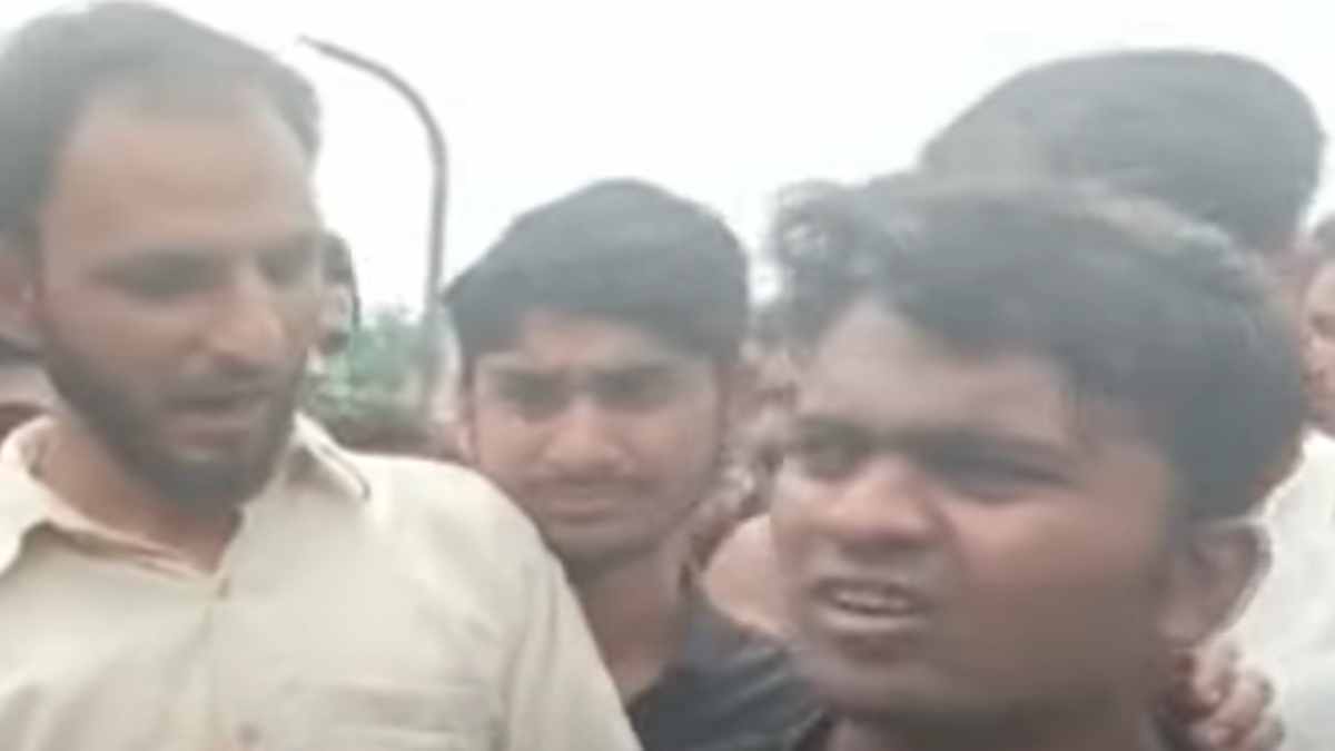 Do you know why did police arrest Uttar pradesh youth and secret meeting at girlfriends house with burqa