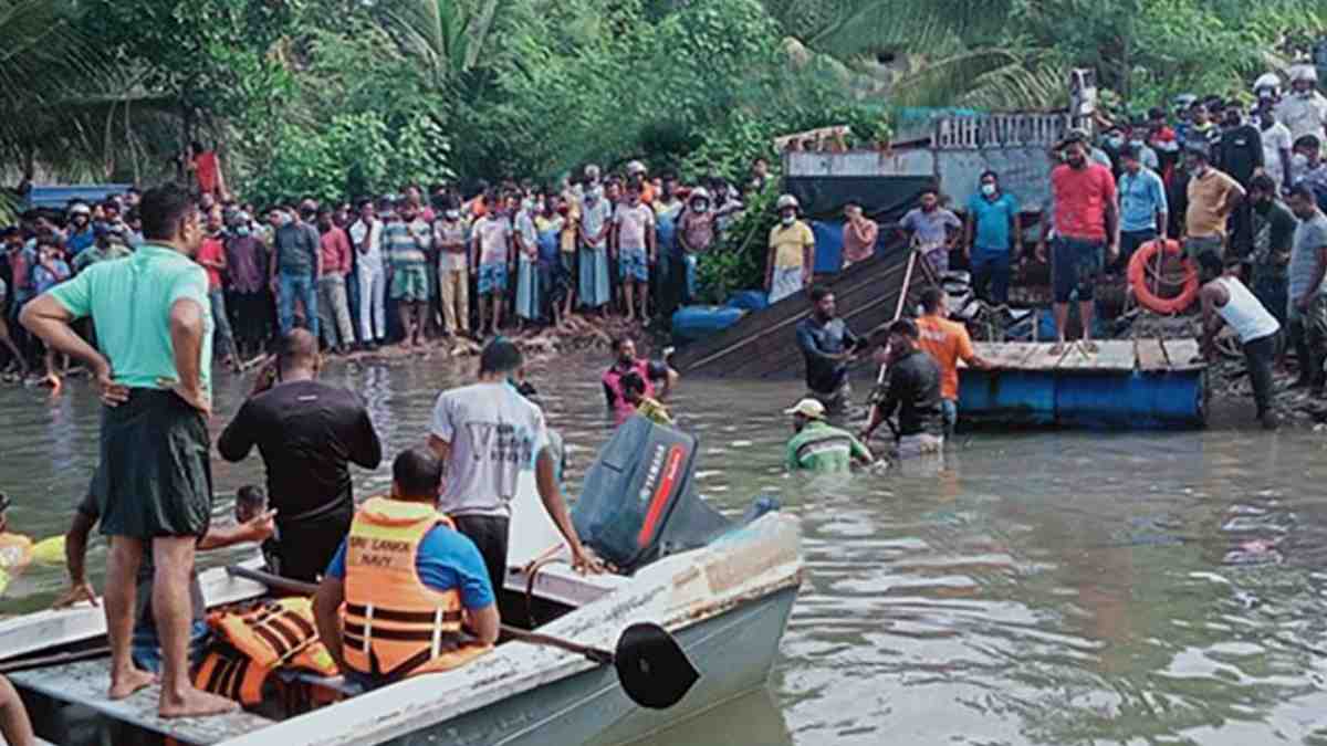 Kerala Boat Accident: 11 members of the same family, including a child, were killed Kerala Boat Accident: 11 members of the same family, including a child, were killed