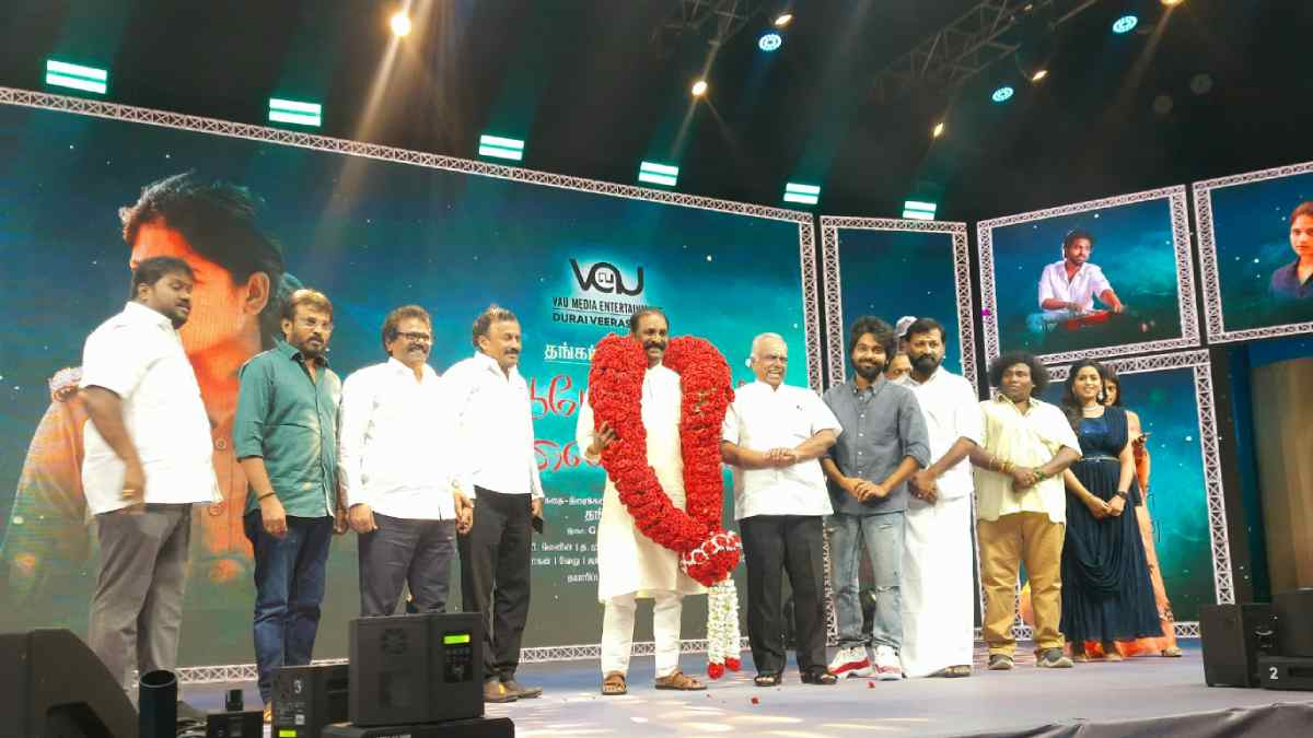 Vairamuthu praises Government school student Nandhini who got 600 marks in Tamilnadu 12th ecxam 