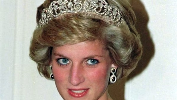 Harry and Meghans car chase reminds Princess Dianas car crash Harry and Meghans car chase reminds Princess Dianas car crash