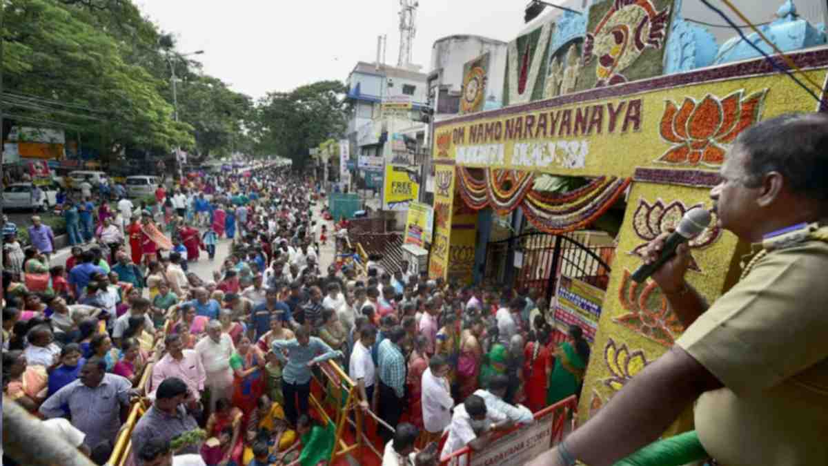  Tirumala Tirupati Devasthanams cancels Tirumala VIP break dharsan on 3 days for Vaccaction
