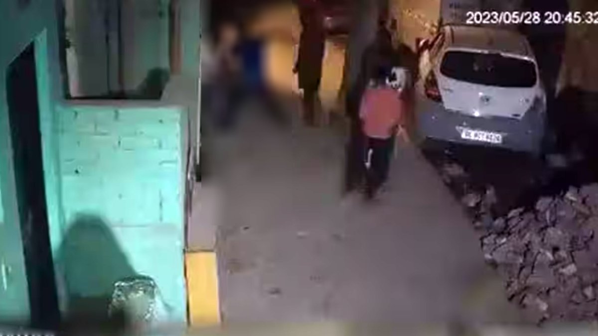  Delhi Teen Chilling Murder By Boyfriend On CCTV, No One Stops Him