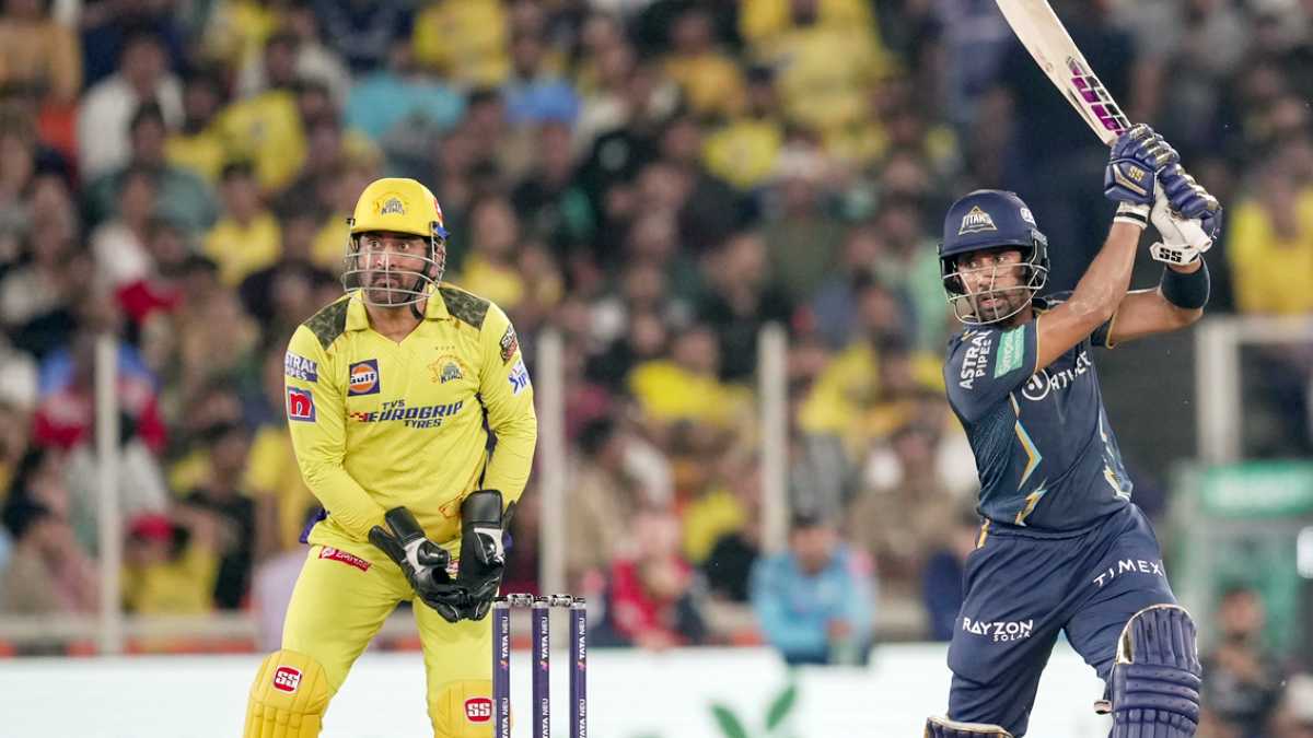 Trending Memes on RCB after CSK wins the IPL final against Gujarat Titans 