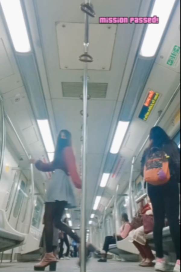 Woman In Mini-Skirt Dances To Punjabi Song in Delhi Metro after Bikini Delhi Metro Girl Woman In Mini-Skirt Dances To Punjabi Song in Delhi Metro after Bikini Delhi Metro Girl