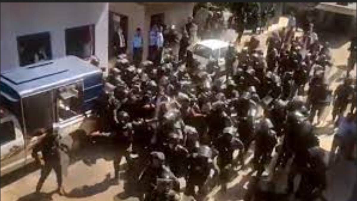  Pakistan economy is in turmoil after PM Imran Khans arrest