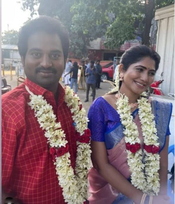 Bigg Boss Julie in Photos of Manakolam with the serial actor have been released Bigg Boss Julie in Photos of Manakolam with the serial actor have been released