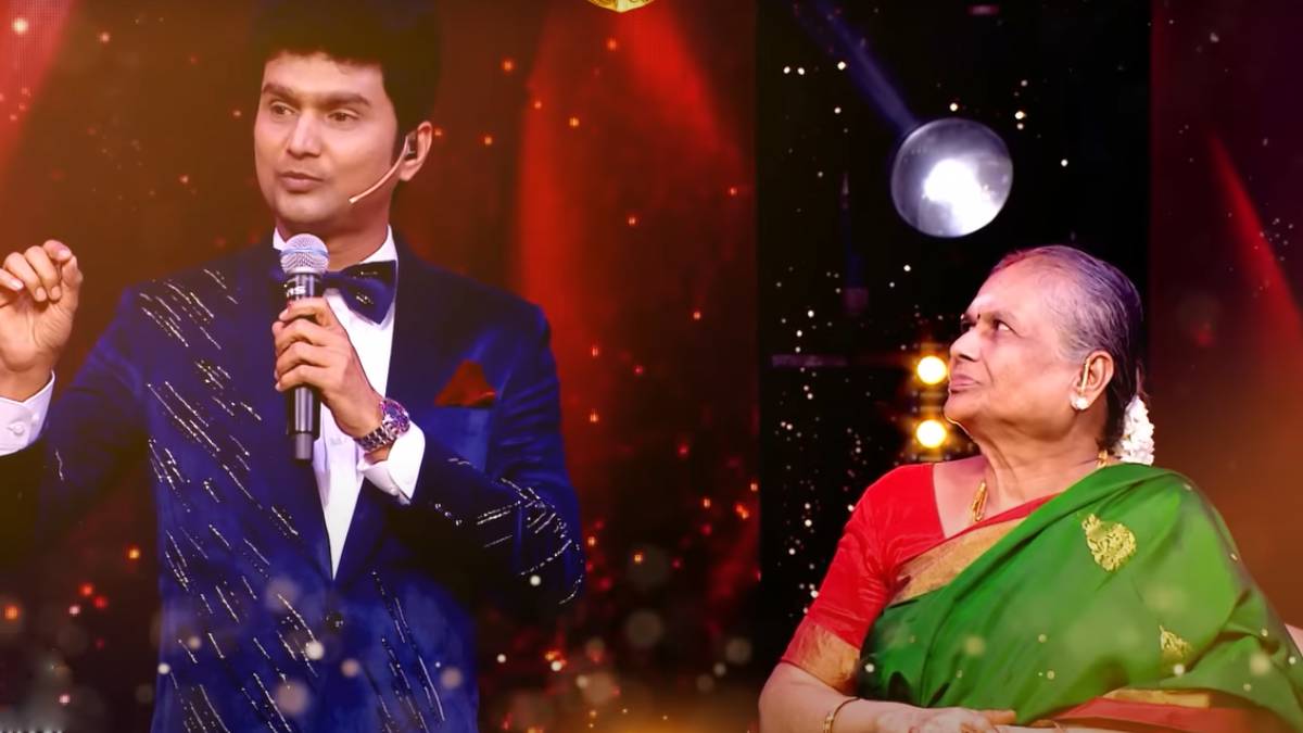 Vijay Television Award: Erode Mahesh was in tears after receiving the award from his mother 