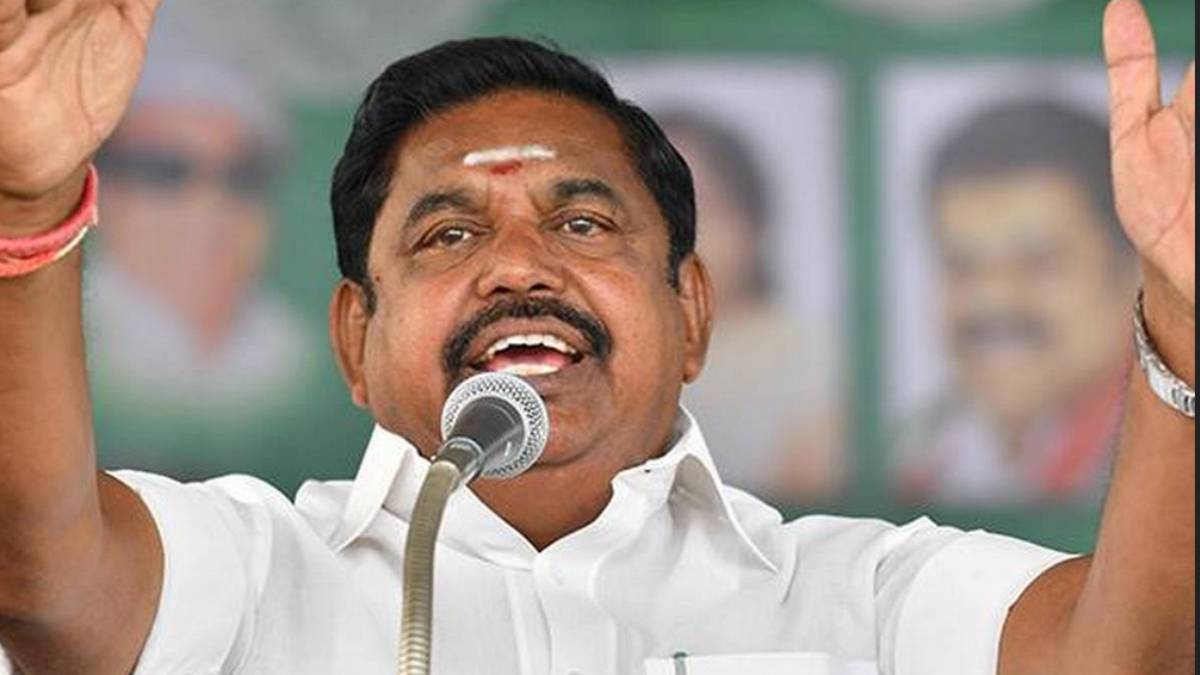 6 leaders including ex minister are fighting for the district secretary post in AIADMK