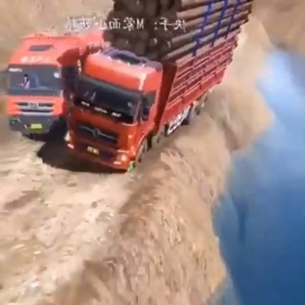 Is that one of your trucks?? It’s truly going ‘off-road ’ : anand mahedra share a video 