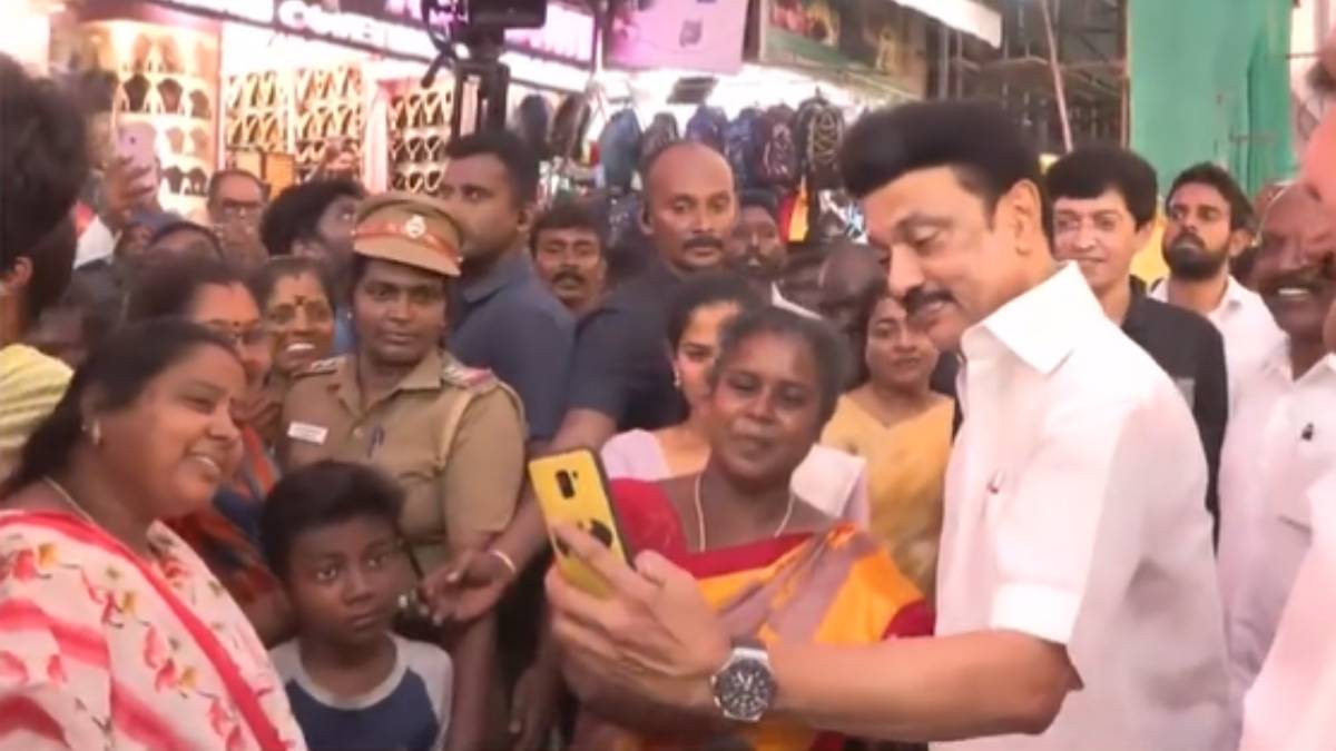  Woman asks CM Stalin to teach her to take Selfie in Thyagaraya nagar
