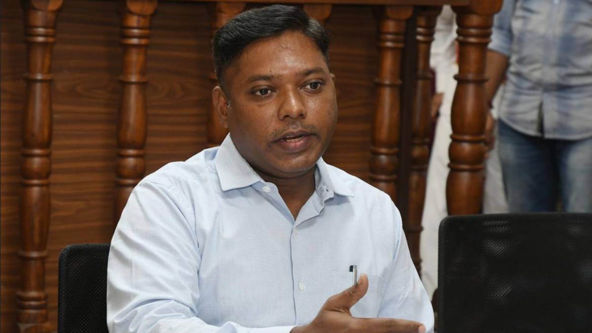 After the Karnataka victory Sasikanth Senthil says he will be politically active in Tamil Nadu After the Karnataka victory Sasikanth Senthil says he will be politically active in Tamil Nadu