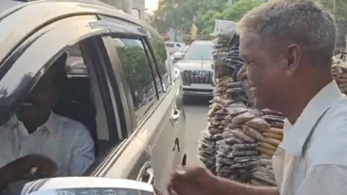 DMK Minister Ma subramanian praised the self confidence of the narikkura man DMK Minister Ma subramanian praised the self confidence of the narikkura man