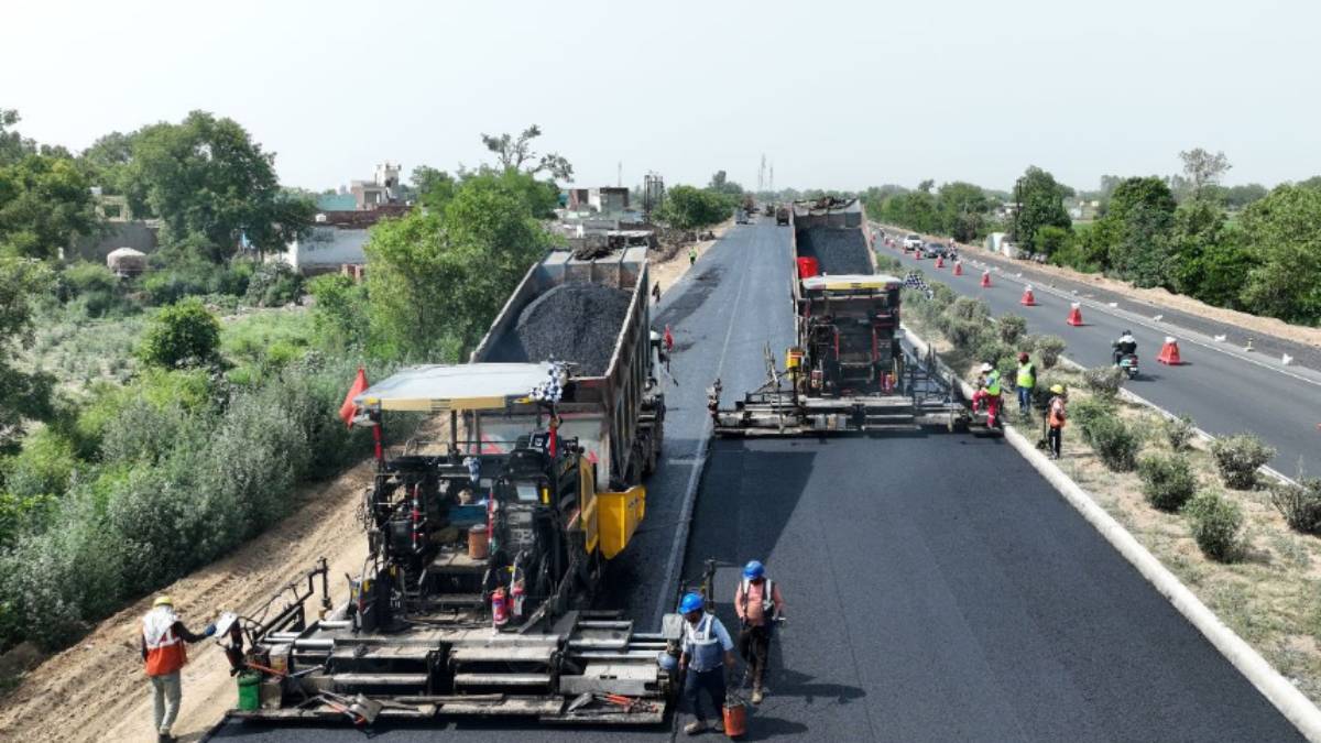  How 100 Km Of Ghaziabad-Aligarh Expressway Constructed In Record 100 Hours