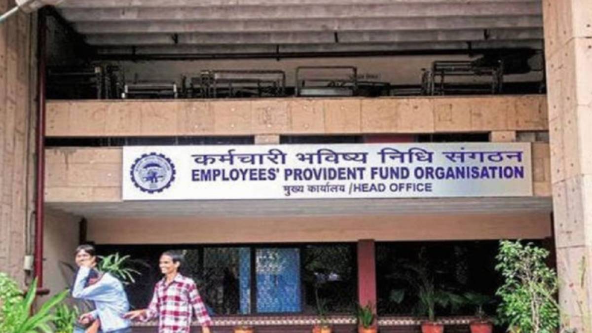  According to EPFO data in Tamil Nadu, how much employment is generated in one year? 