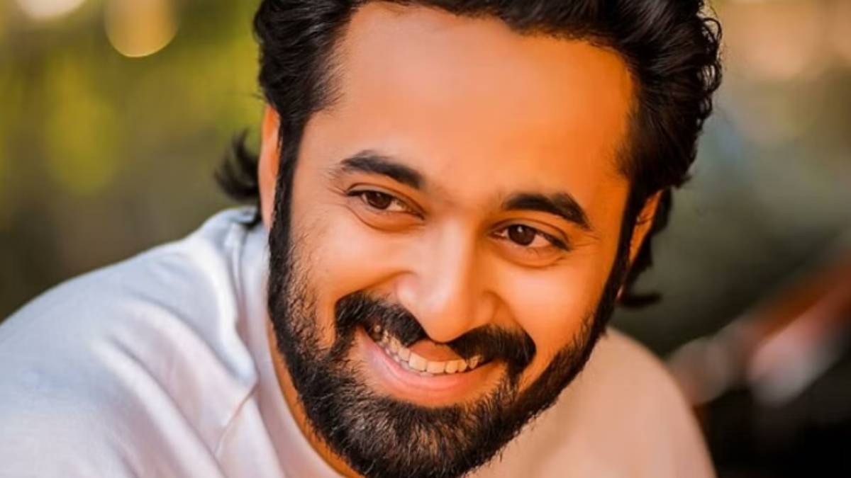 kerala highcourt orders to inquire Actor Unni Mukundan in sexual assault case 