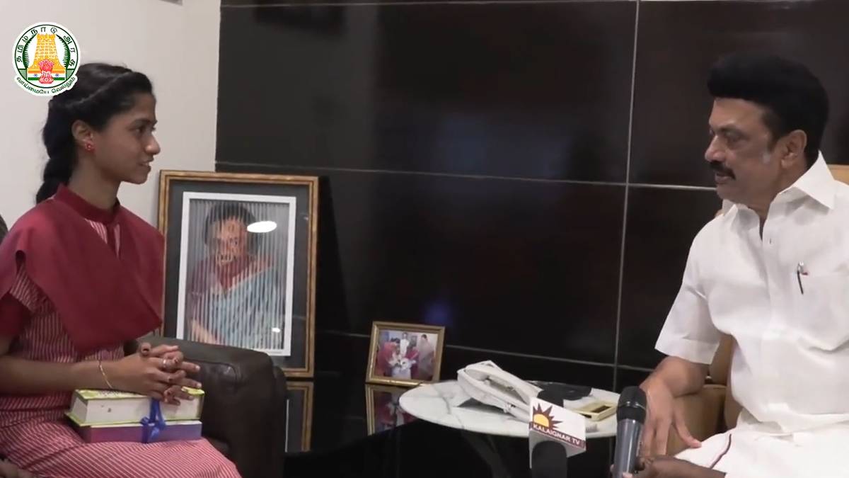 Dindigul Nandhini says about the gift given by CM Stalin Dindigul Nandhini says about the gift given by CM Stalin