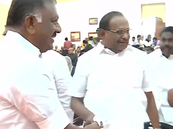 O Panneerselvam close with dmk ministers: Thangam Thanarasu took OPSs hand 