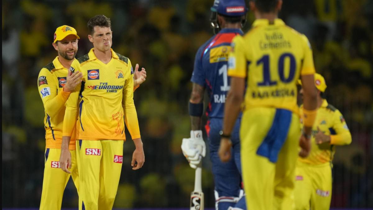 Why CSK would not change the playing 11 against Delhi but It should go for Mitchel Santner? 
