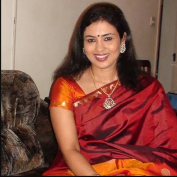 Actress Jayashree says about her experience in Chandramukhi set 