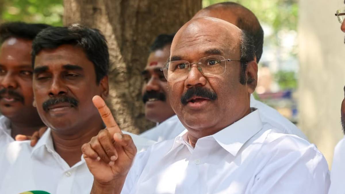 I recommended Vaithilingam for admk post : ex minister Jayakumar retaliates 