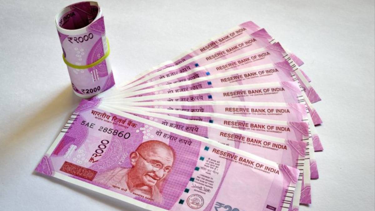 6 and half years stoty of 2000 rupees note: Launch to end timeline