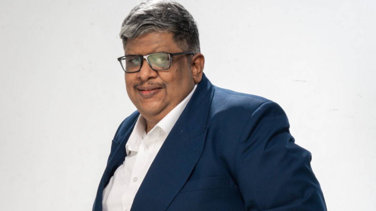 2000 Currency Ban Middle class shocking Who will believe? Money? asks Anand Srinivasan 2000 Currency Ban Middle class shocking Who will believe? Money? asks Anand Srinivasan