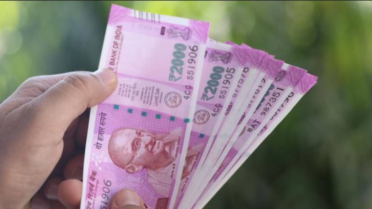 Annamalai says that no commom people stand to change Rs 2000 