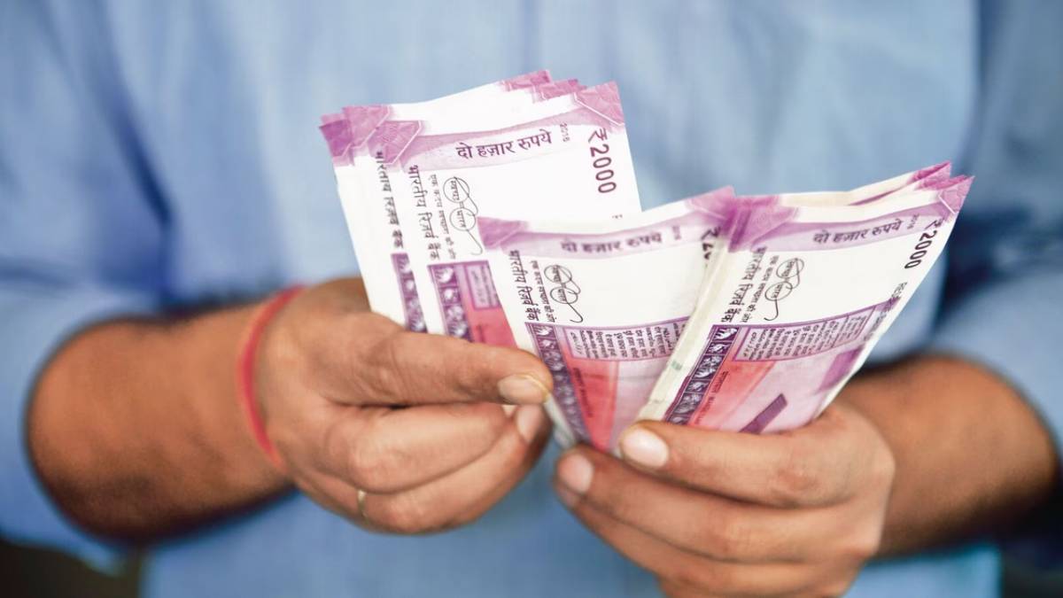 Here are the things which are going to follow for Rs 2000 notes change 