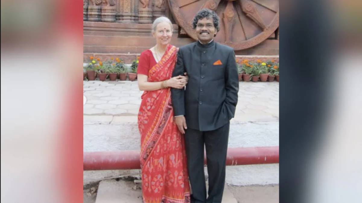 Beautiful love story and man cycled india to europe to meet swedish wife Beautiful love story and man cycled india to europe to meet swedish wife