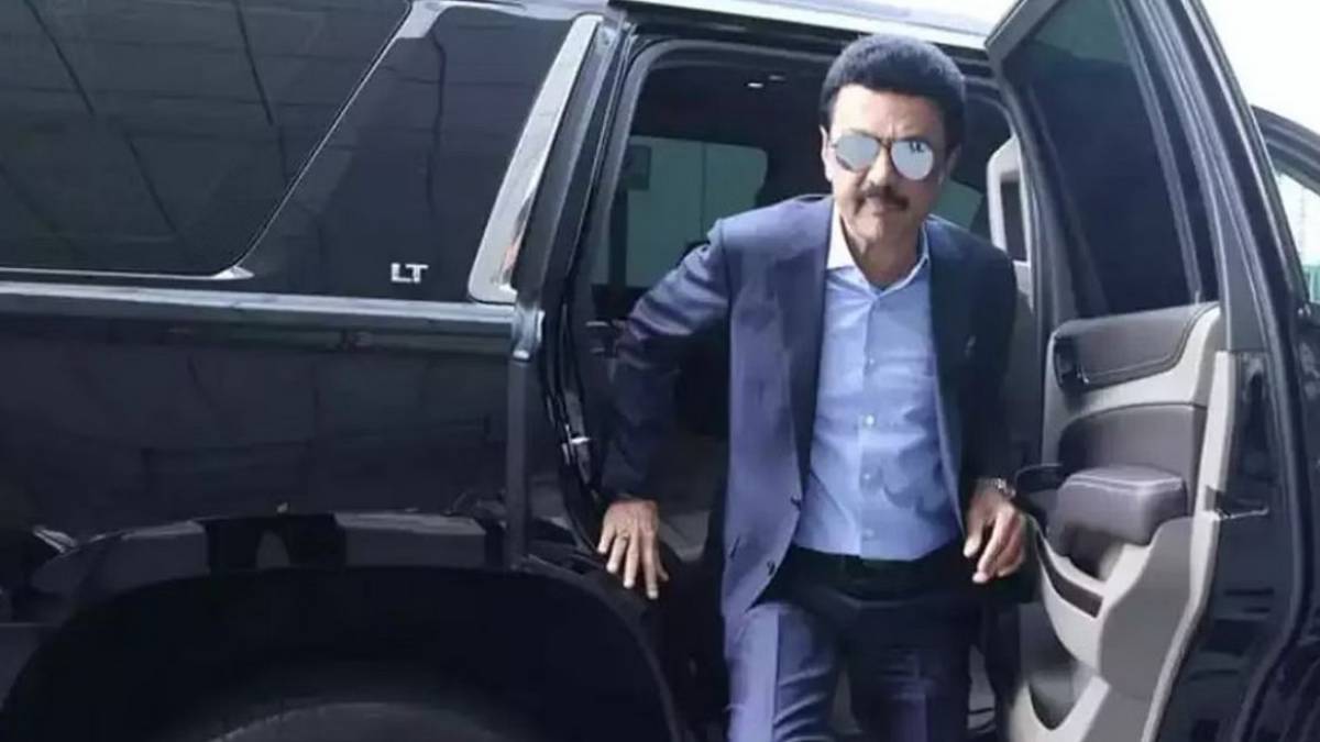 Seeman severely criticizes Tamilnadu CM Stalins singapore visit 