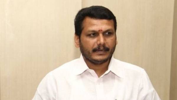 Minister Sentil Balaji Raid Income Tax officials jumped and entered into raid