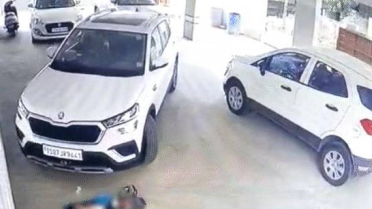  SUV drives over 3-yr-old girl sleeping in Hyderabad parking