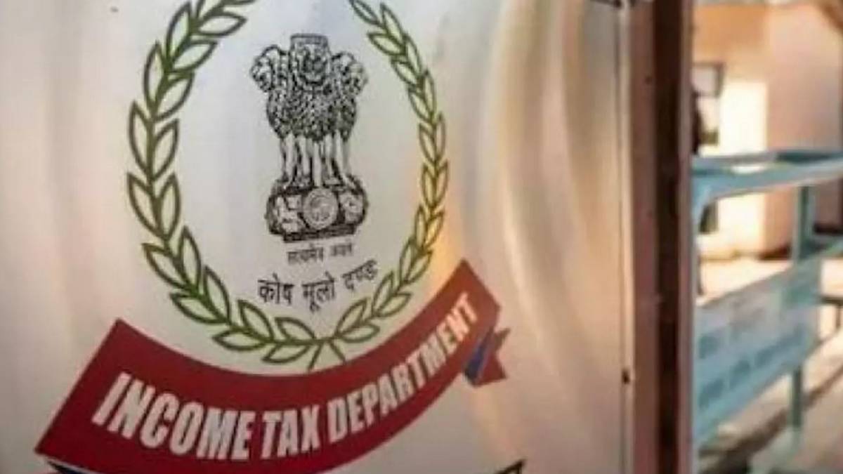 IT raid at Senthil Balaji friend company in Pollachi ends today 