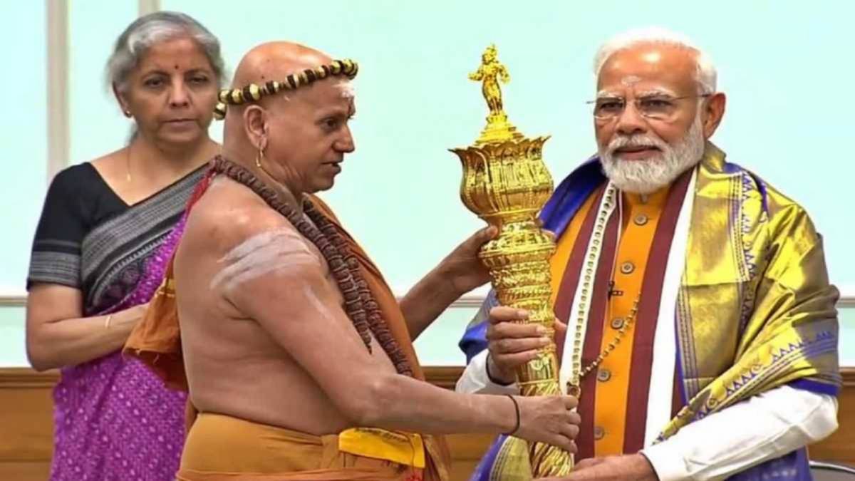  Jothimani condemns Madurai Adheenams press meet after Sengol installation 